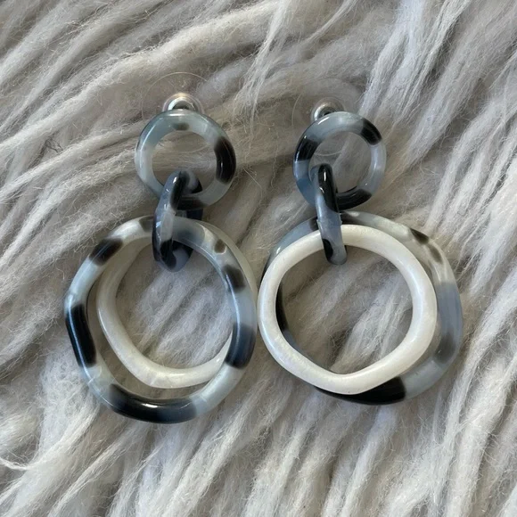 Lele Sadoughi Small Twig Banded Blue Opal White Marble Acetate Dangle Hoops EUC - Picture 2 of 9